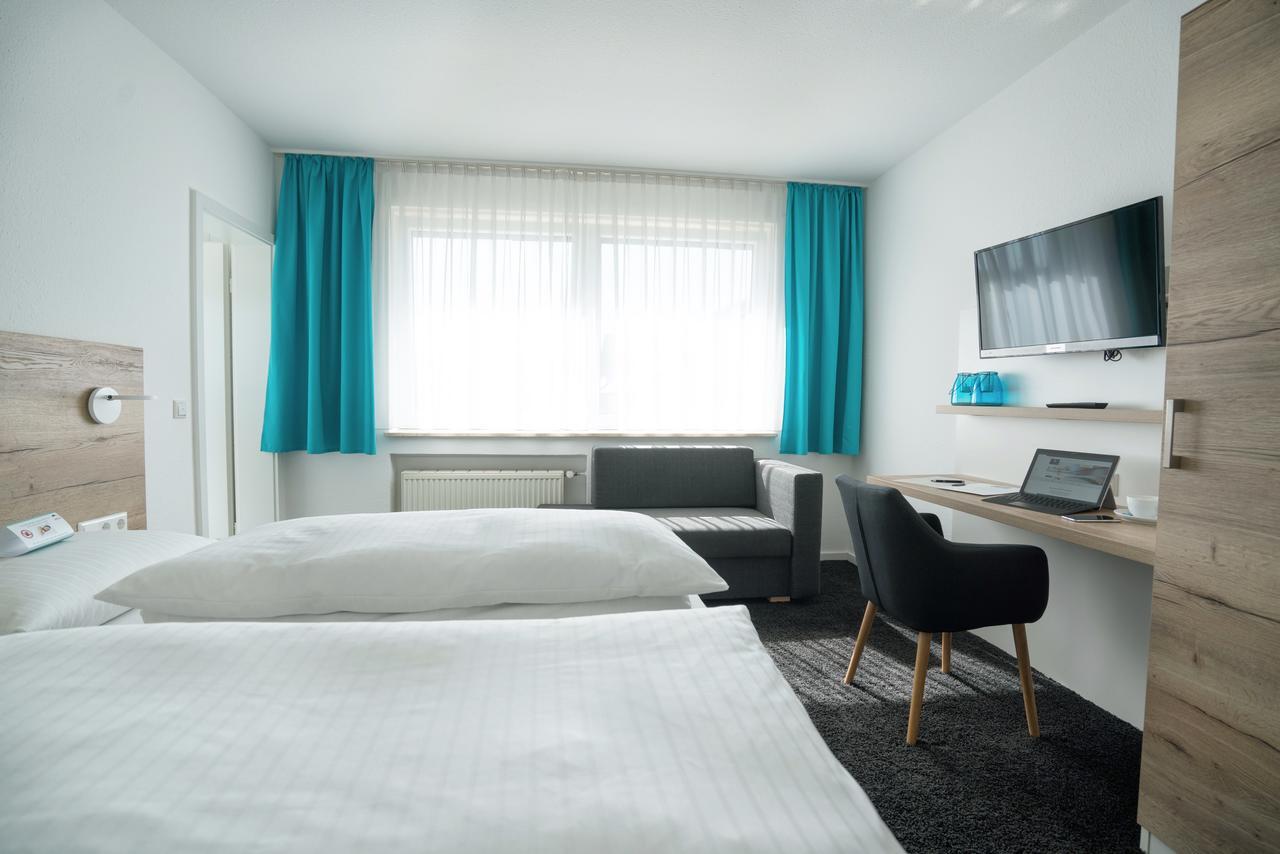 Hotel Zur Sonne Bodelshausen Екстериор снимка