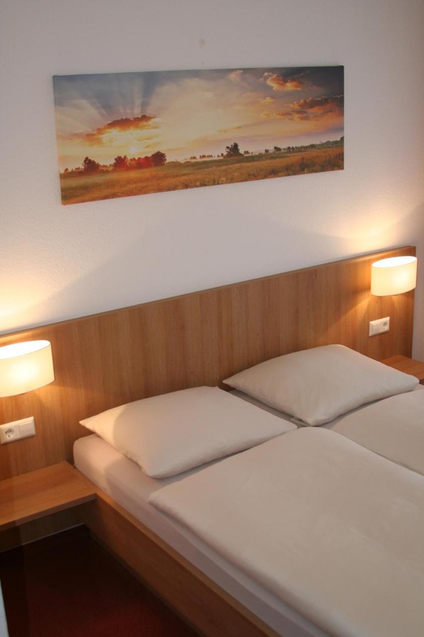 Hotel Zur Sonne Bodelshausen Екстериор снимка